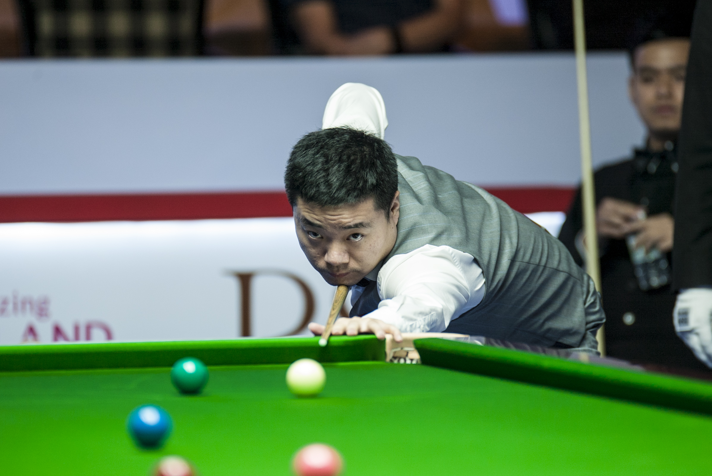 两人展现了 两人展现了