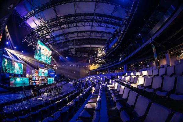 电梯战术 电梯战术